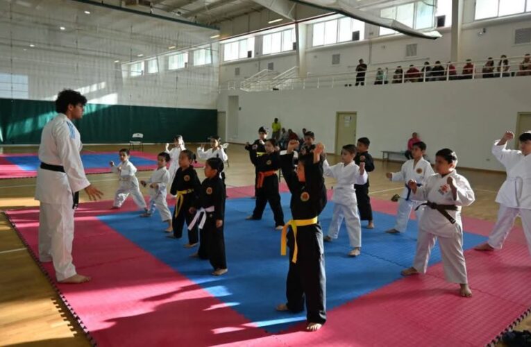 Forma parte del Polideportivo Reynosa en la disciplina de Karate