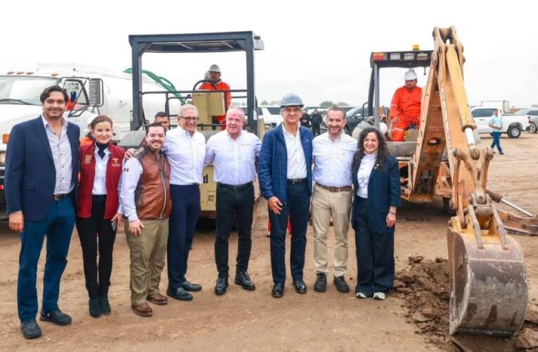 Celebran Gobernador Américo Villarreal Anaya y Alcalde Carlos Peña Ortiz acuerdos en materia económica y generación de empleo